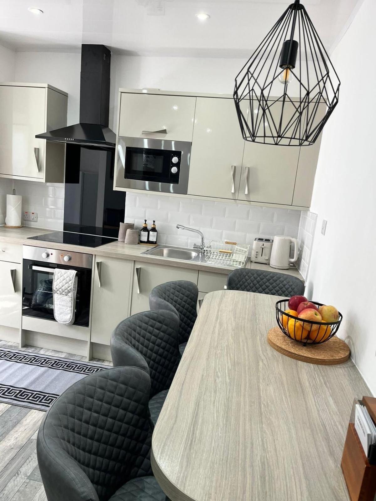 39 Wells Street Apartment インヴァネス エクステリア 写真