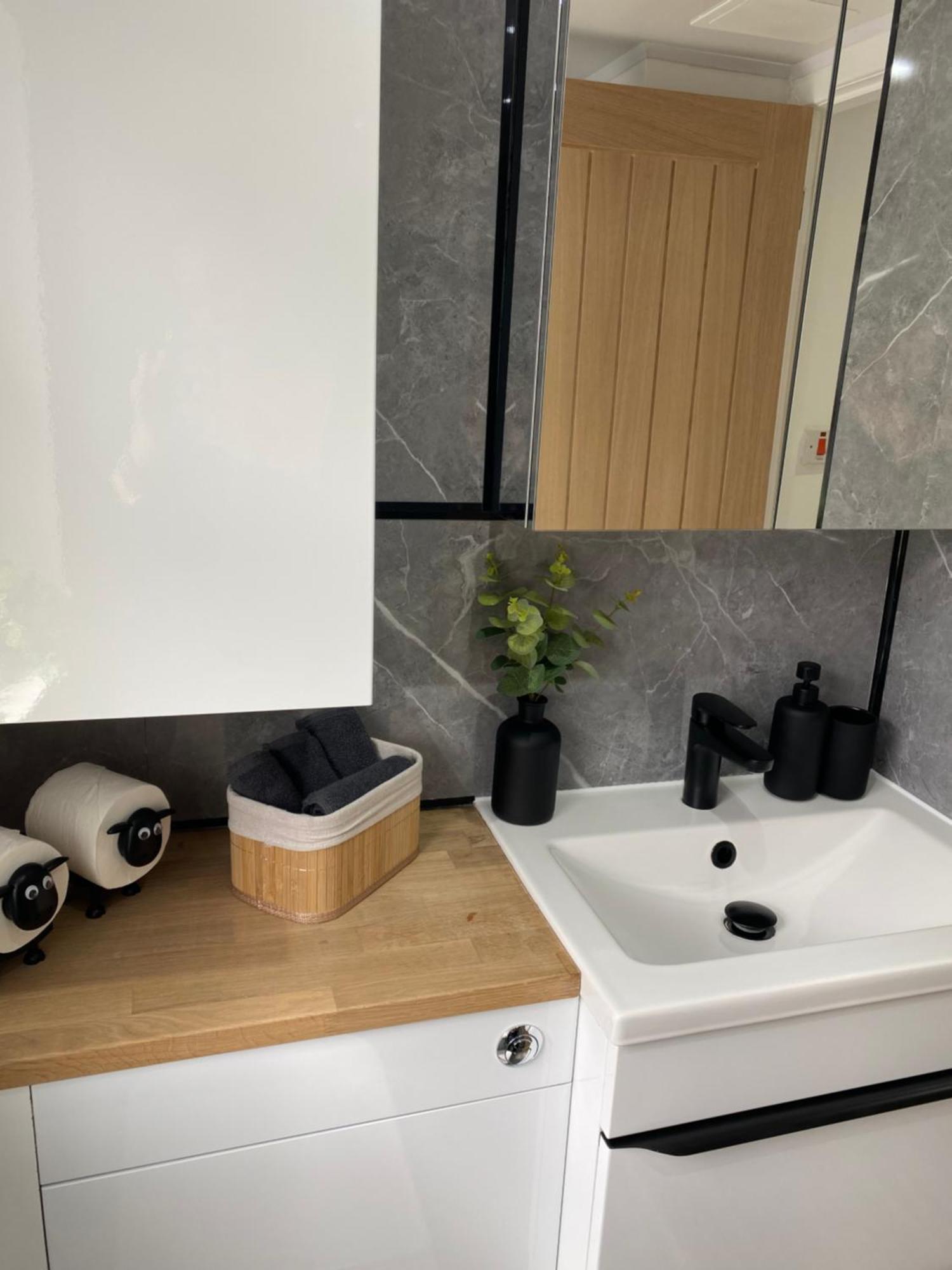 39 Wells Street Apartment インヴァネス エクステリア 写真