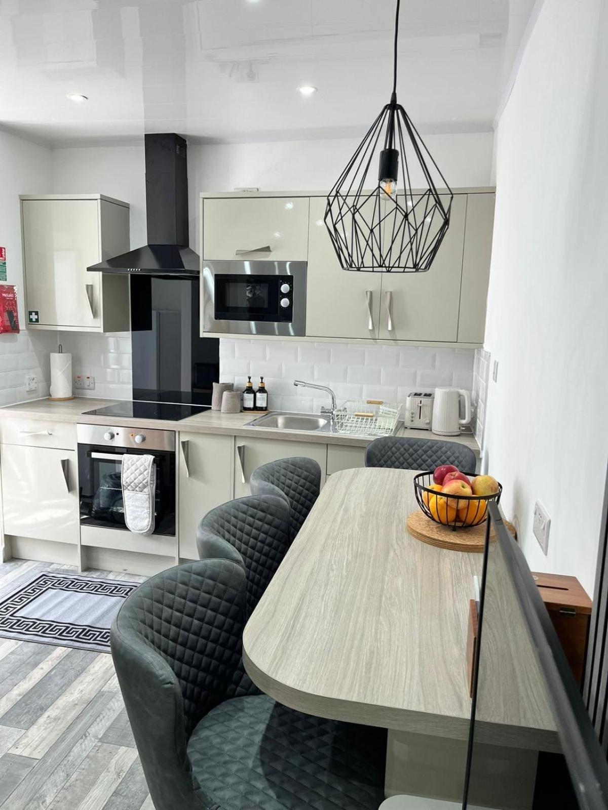 39 Wells Street Apartment インヴァネス エクステリア 写真