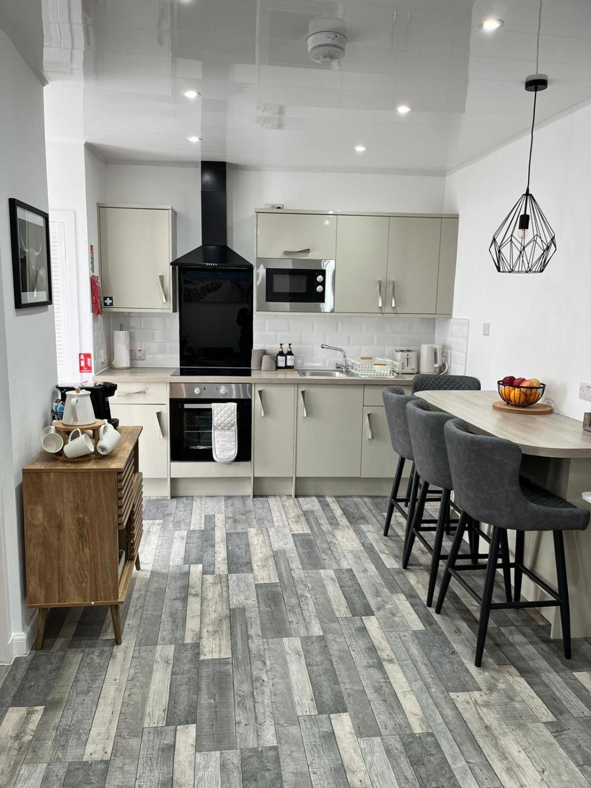 39 Wells Street Apartment インヴァネス エクステリア 写真